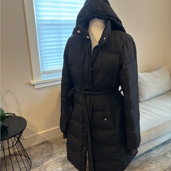 Women's Black Puffer Jacket - Picture 2 of 4